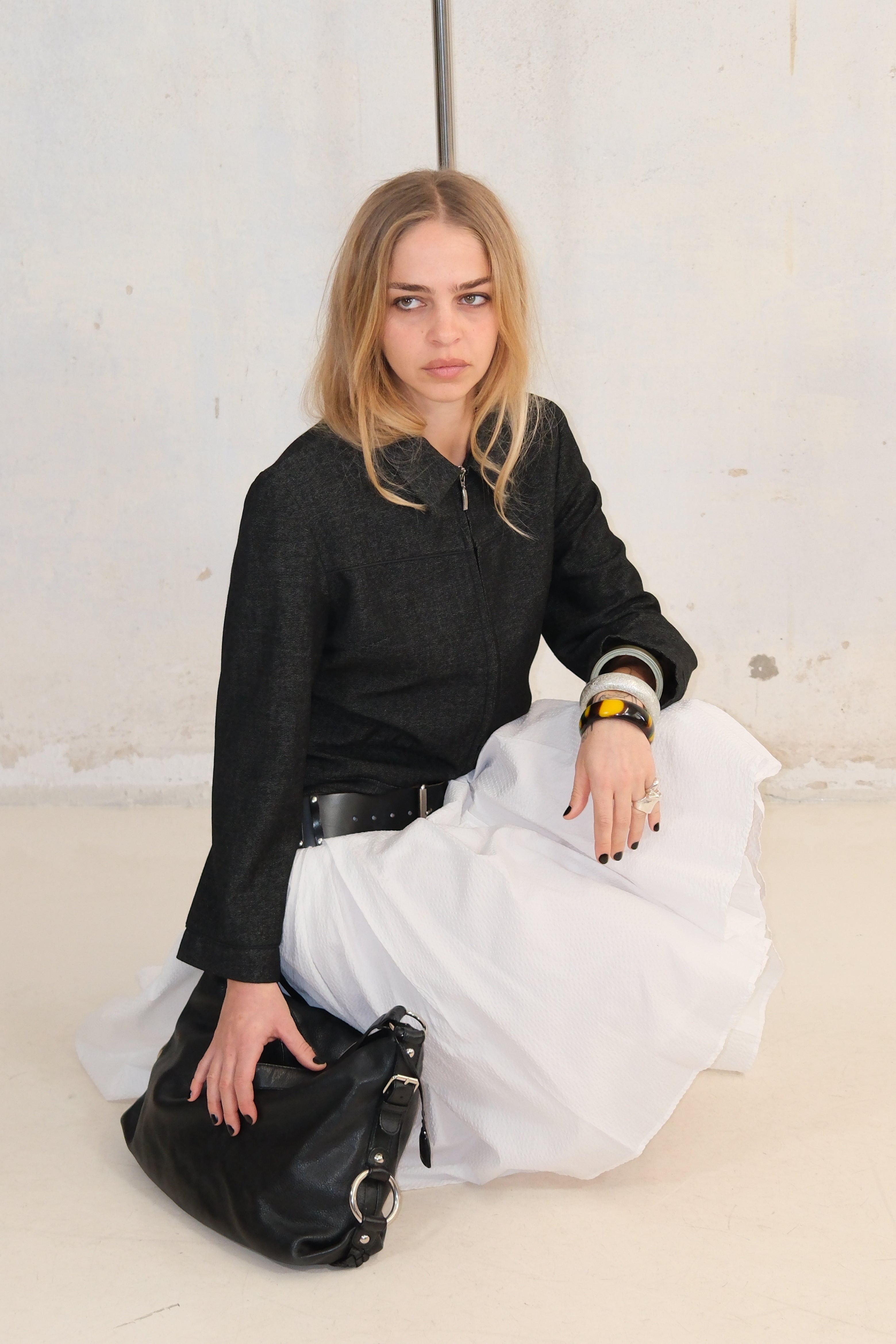 FERRE WHITE TEXTURED SKIRT