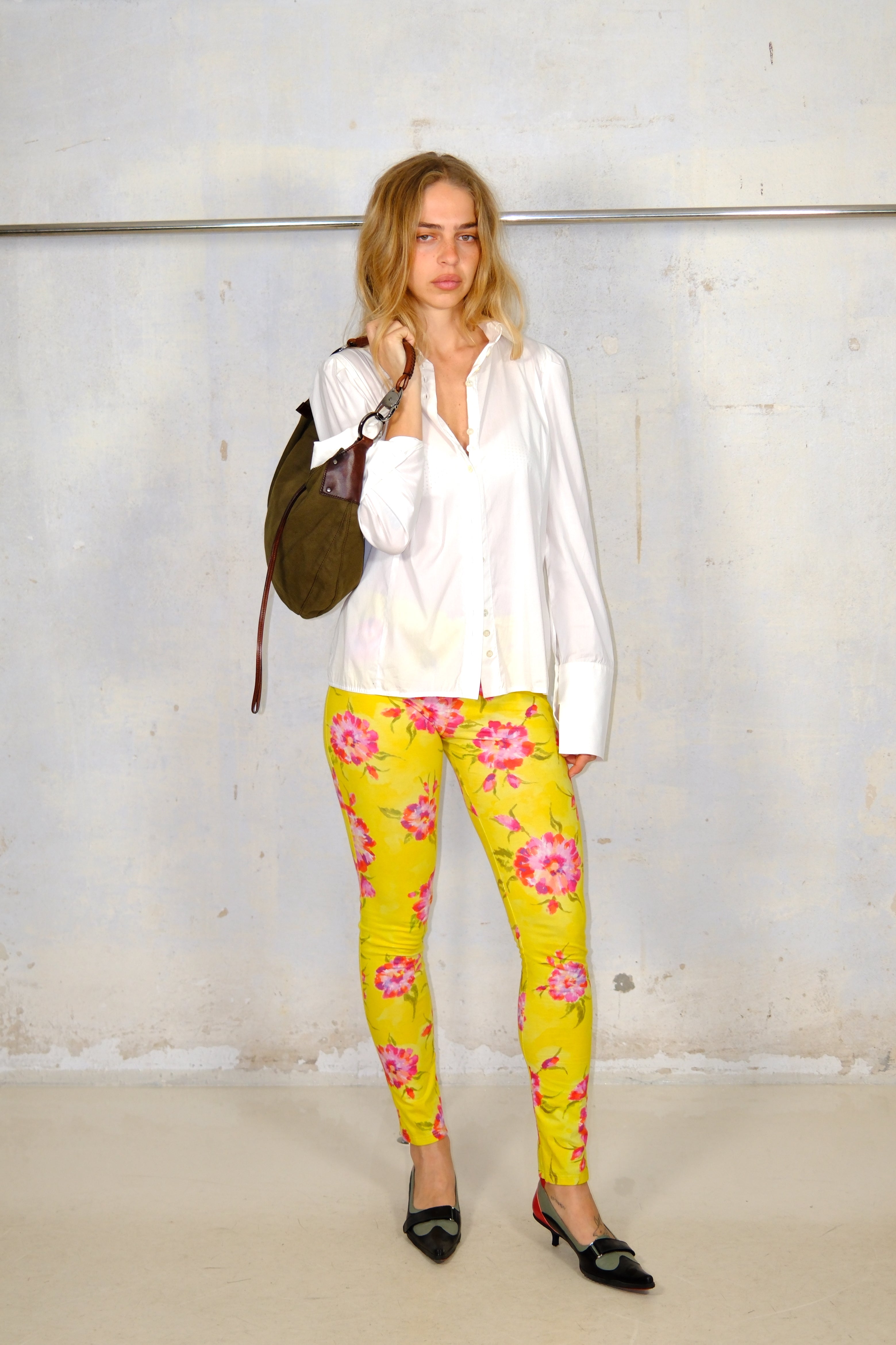 HOT TONES ITALIAN LEGGINGS SIZE 38