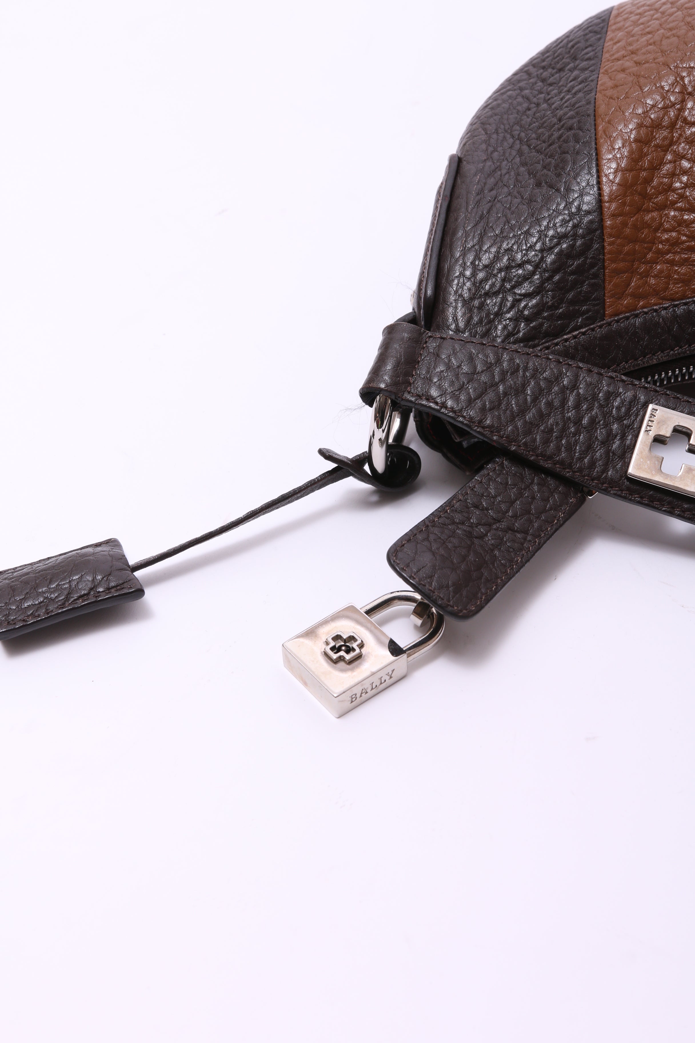 Bally big striped boat shaped shoulder bag in browns