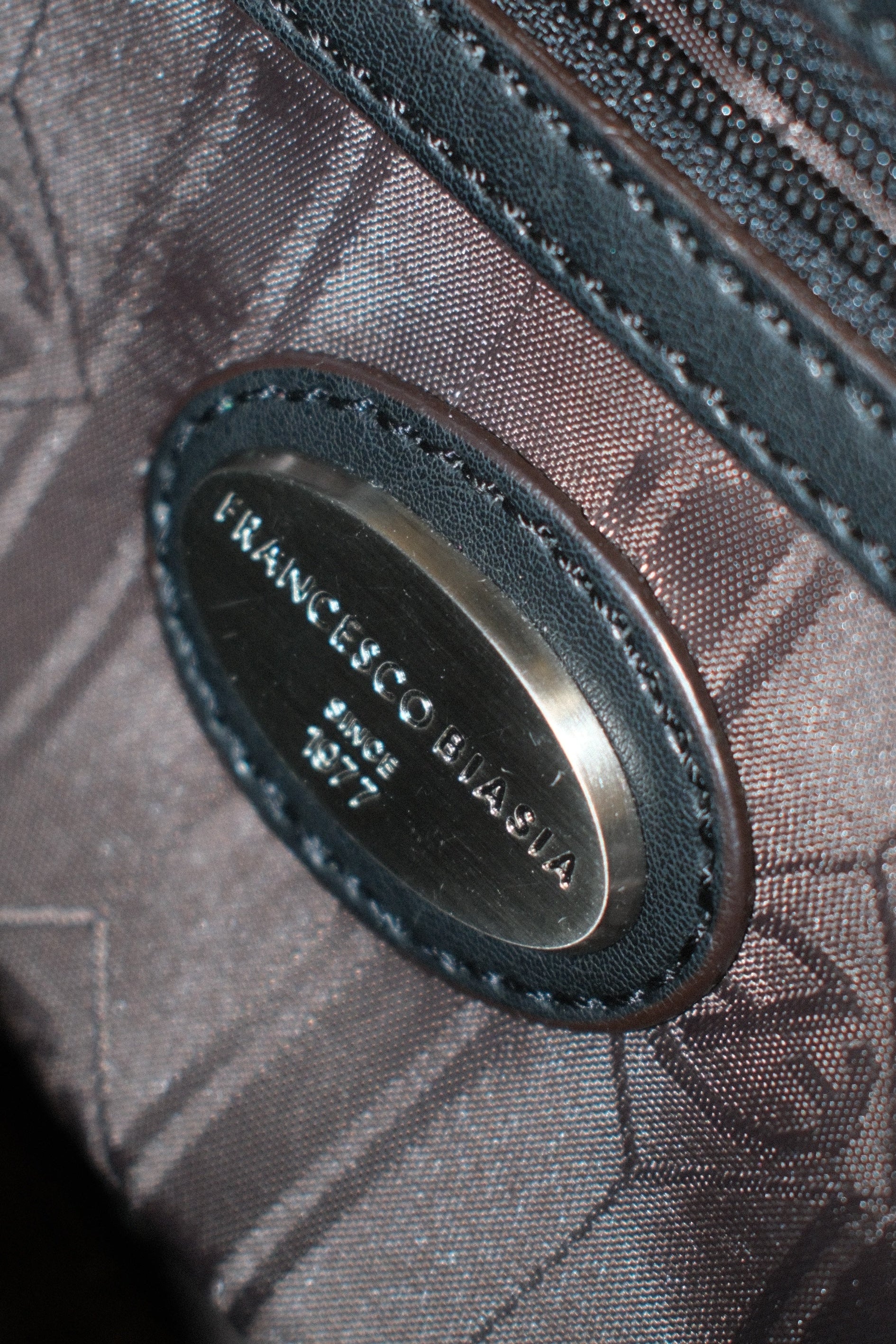 FRANCESCO BIASIA LEATHER HANDBAG WITH WESTERN STYLE BUCKLE CLOSURE