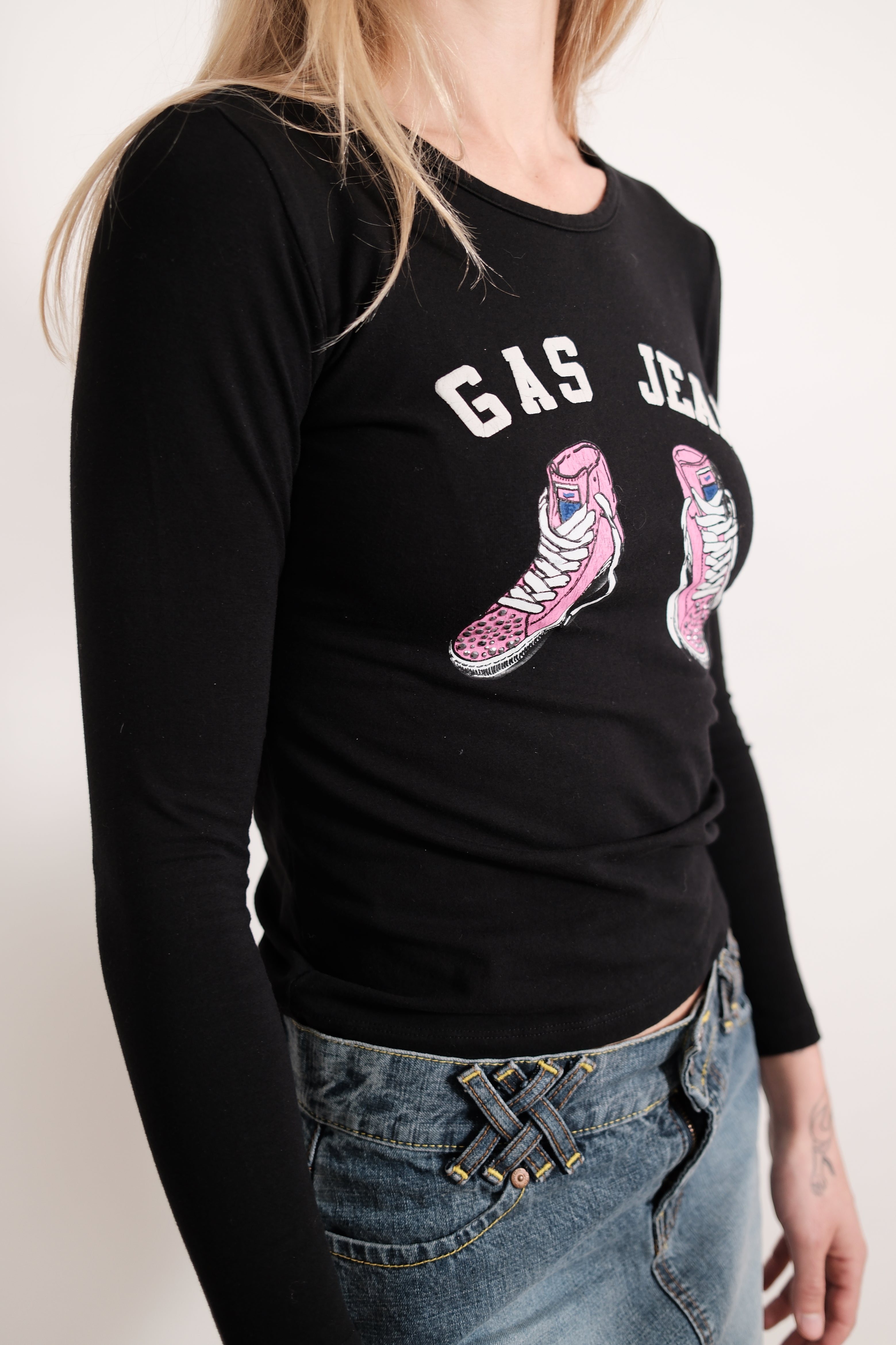Gas Jeans Black Cropped T-Shirt with Graphic Print