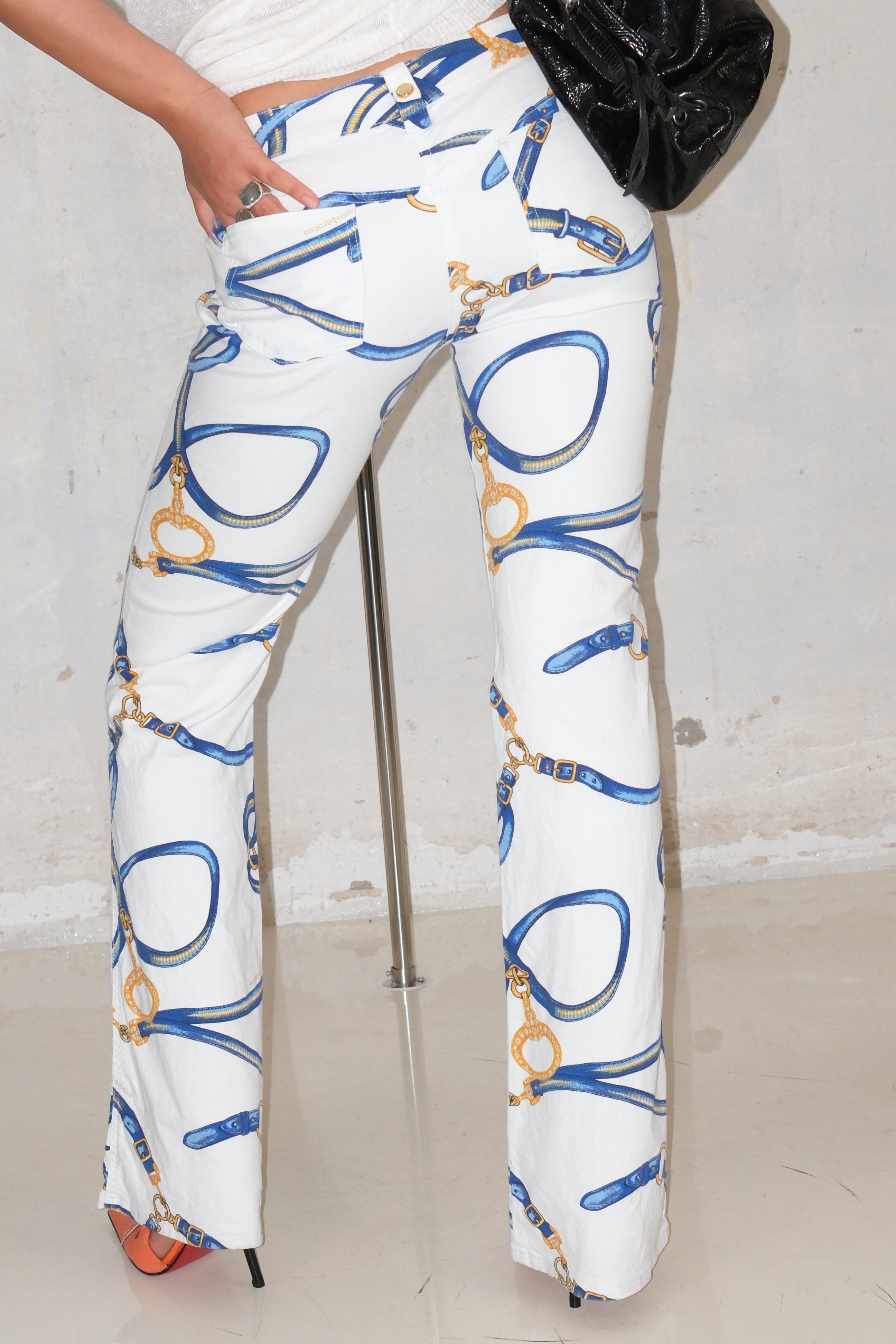 Roccobarocco White Low-Rise Printed Pants Size 36-37