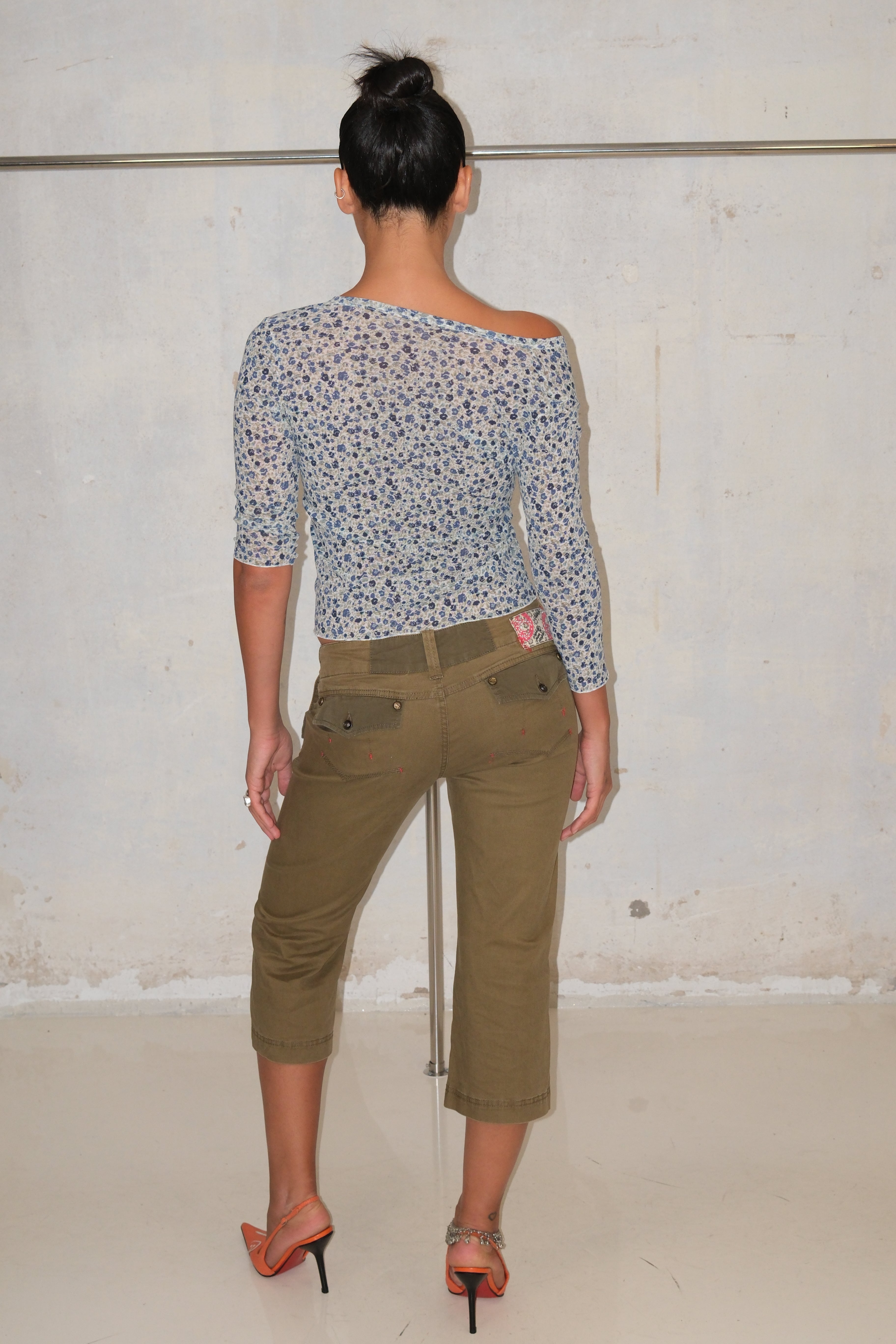 Cassidi Low-Rise Embellished 7/8 Pants Size 36