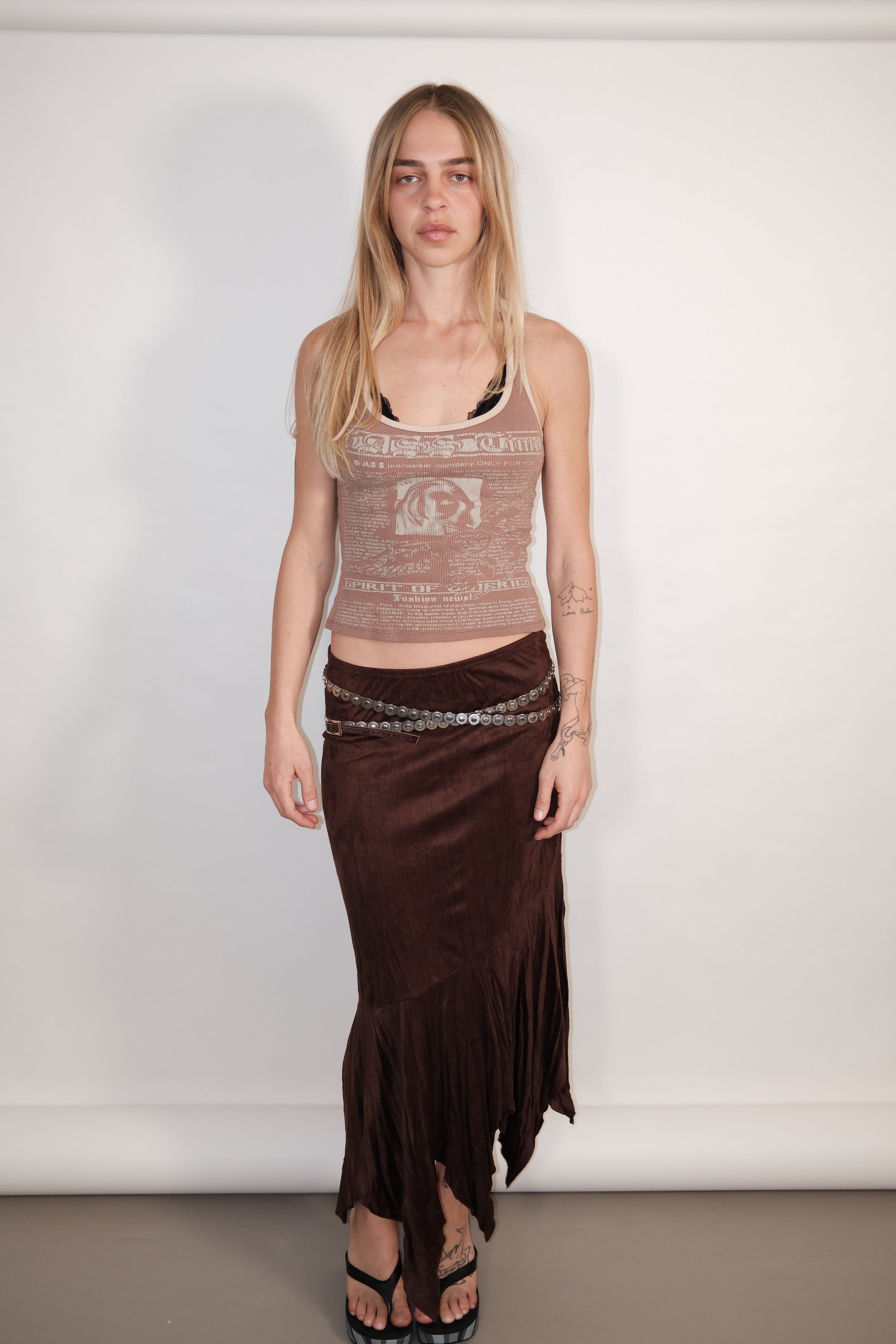 Cute Tank Top With A Silver Graphic